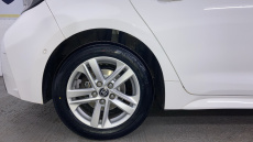 Toyota Corolla 1.8 VVT-i Hybrid Icon Tech 5dr CVT Hybrid Hatchback